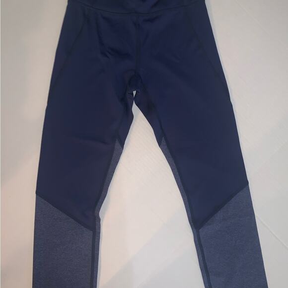 REVOLVE Iris & Ink Leggings. Teal. Small - Picture 6 of 12